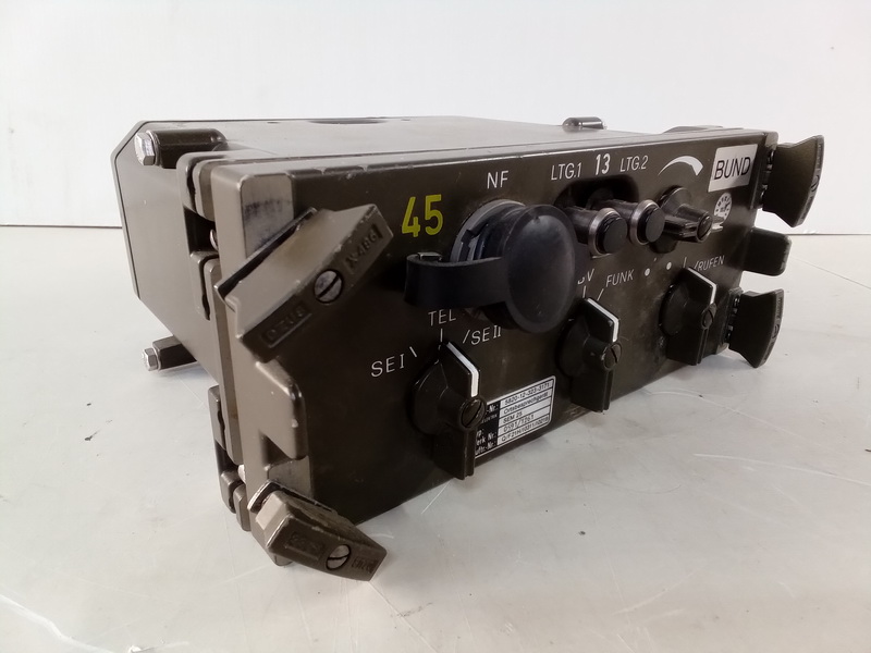 radio militar metal bund 3 45 21x10x19 1u